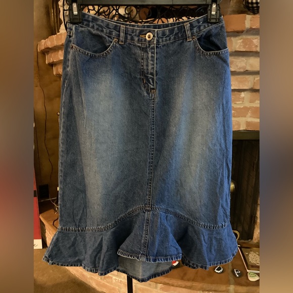 Carolina Blues Ruffled Hem Jean Skirt - Picture 2 of 8